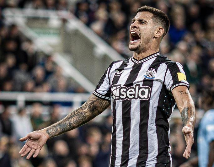 Bruno Guimarães deixa jogo do Newcastle e liga alerta na seleção brasileira antes da Copa
