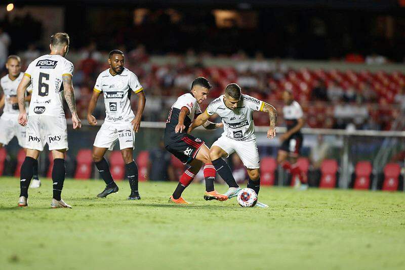 Jogos de hoje (07/10/23) ao vivo de futebol: horário e onde assistir