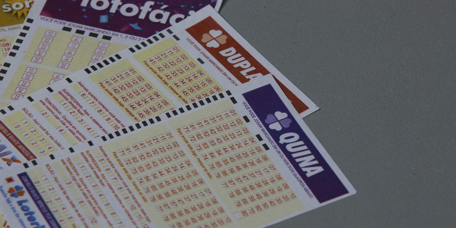 Como acertar 4 pontos na quina  Jogos loteria, Loteria, Jogos para ganhar  dinheiro