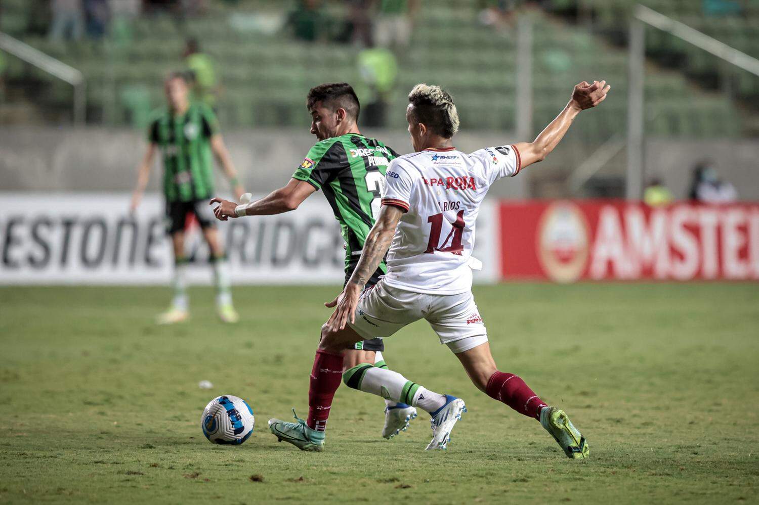 Jogos hoje (22/10/23) ao vivo de futebol: onde assistir e horário