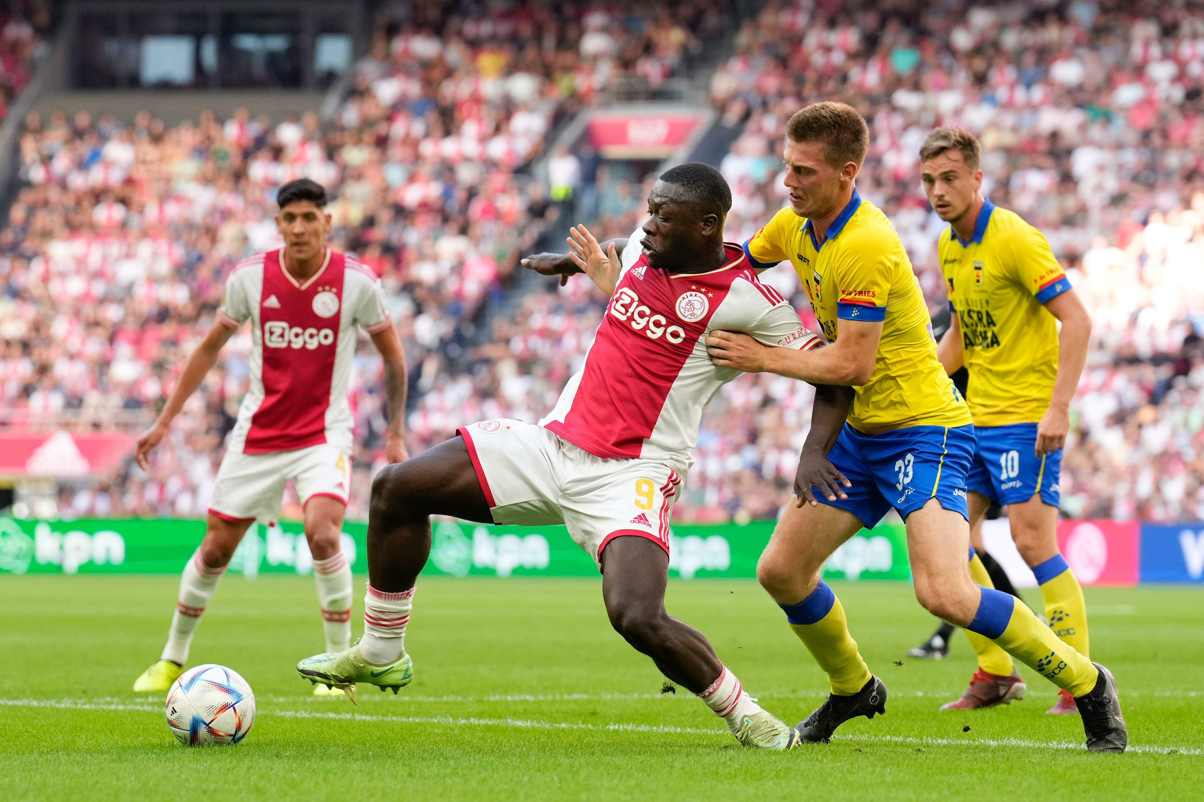 FUTEBOL EM DIRETO HOJE NA TV (9): Veja onde ver SPORTING vs ARSENAL e  MANCHESTER UNITED VS BETIS em directo hoje