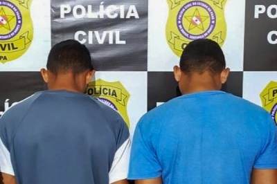 Os dois homens foram presos por estelionato e uso de documento falso. Os dois homens foram presos por estelionato e uso de documento falso.