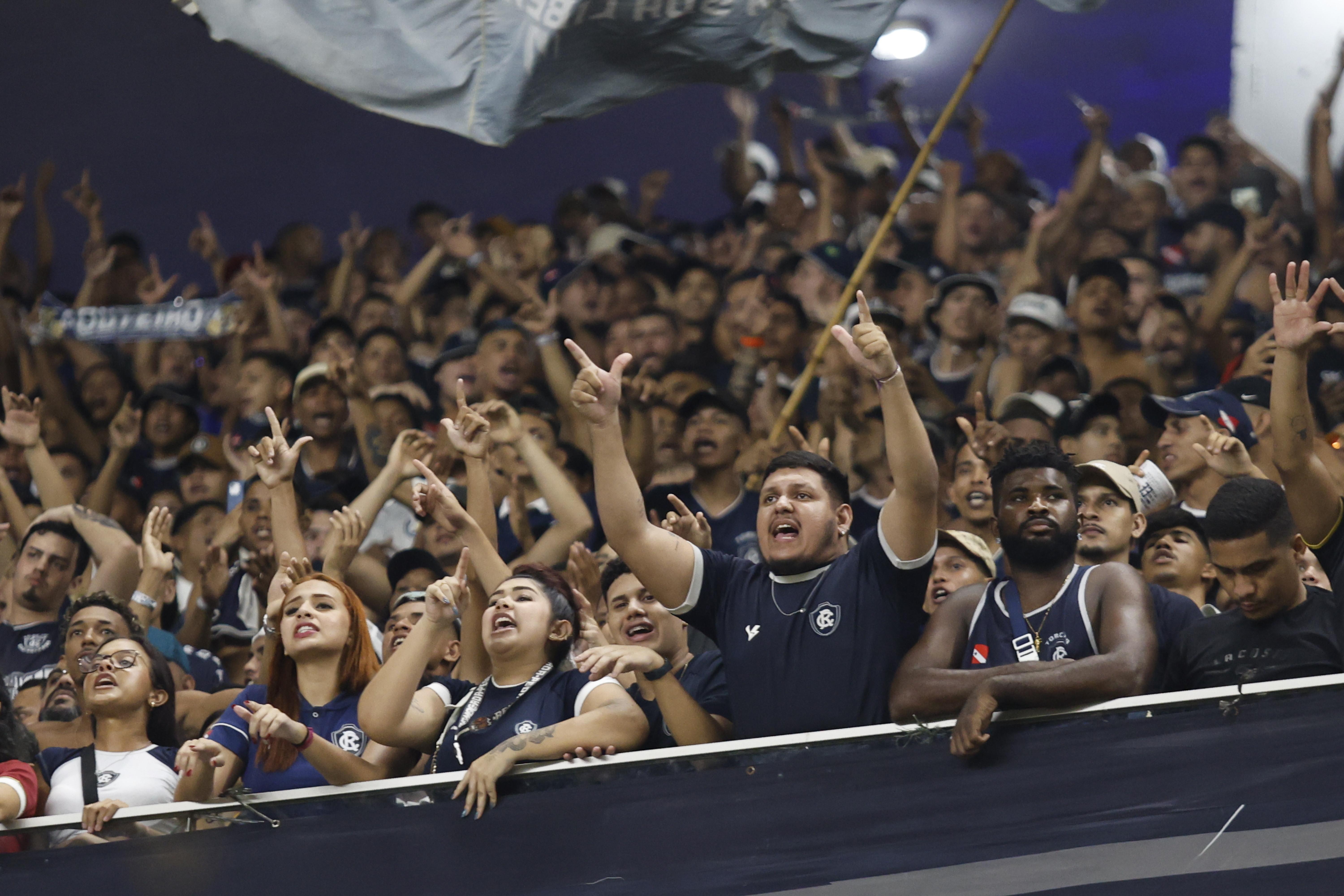 Fenômeno Azul esgota setor A e promete Mangueirão lotado contra o Coritiba - QTU Questões do Universo