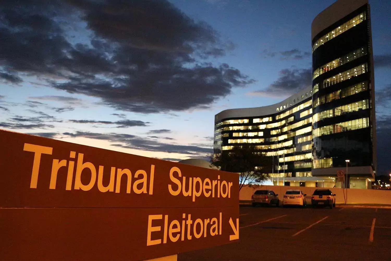 PL aciona TSE contra Lula por abuso no uso de dados oficiais do governo para enviar mensagens