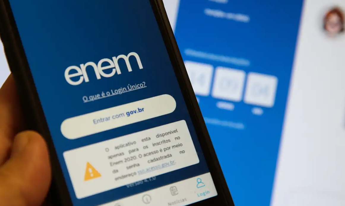 Quer trabalhar no Enem 2026? Descubra os salários e quem contrata aplicadores e chefes de sala