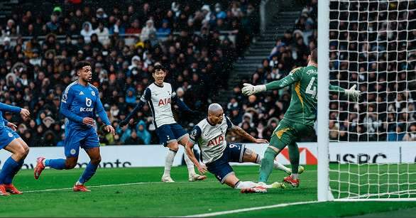 Liverpool x Tottenham: onde assistir e as escalações do jogo hoje (06/02) pela Copa da Liga Inglesa