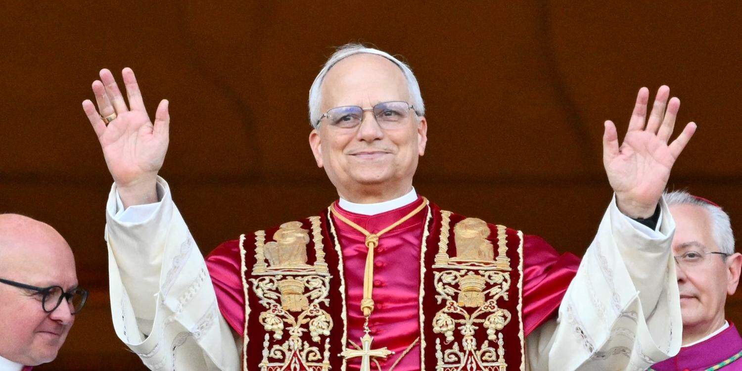 Papa Leão XIV lança um 'apelo à paz' a 'todos os povos' nas suas primeiras palavras | Mundo | O Liberal