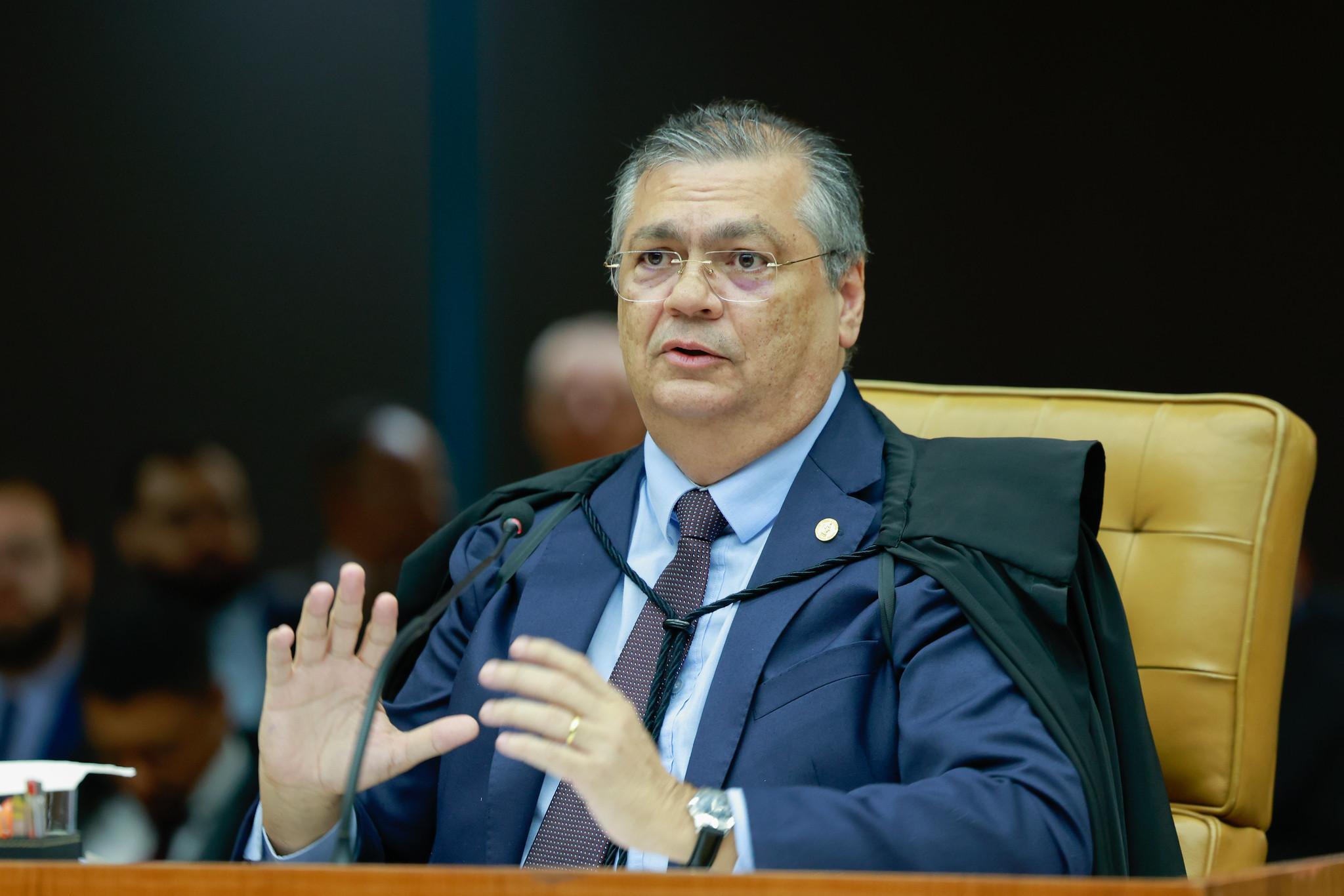 Dino: Desejo que sociedade, mercado e mídia sejam portadores de mensagens de paz e ponderação - Foto
