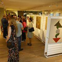 Trabalhos expostos na mostra 'Sendas' na Galeria Rose Maiorana podem ser conferidos em novo prazo