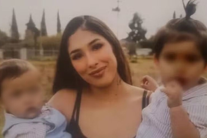 Maya Hernandez (ao centro) com Amillio Gutierrez (à esquerda) e o outro filho (à direita)