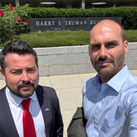 Eduardo Bolsonaro na publicação em rede social.