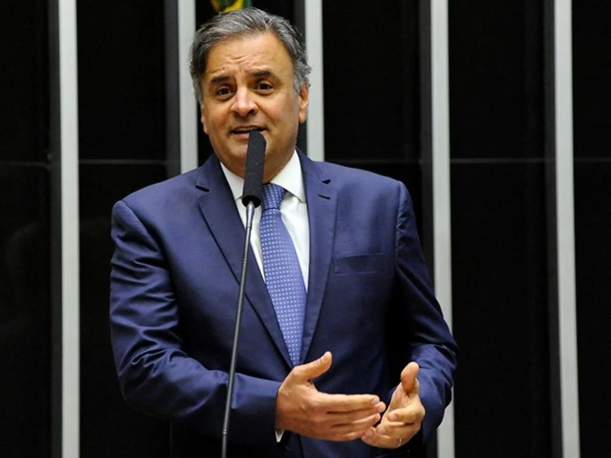 Aécio Neves