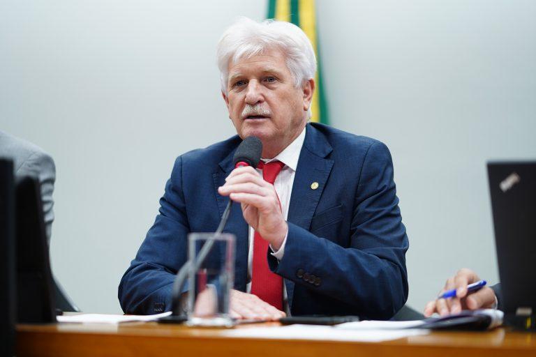 Deputado federal Airton Faleiro (PT- PA)