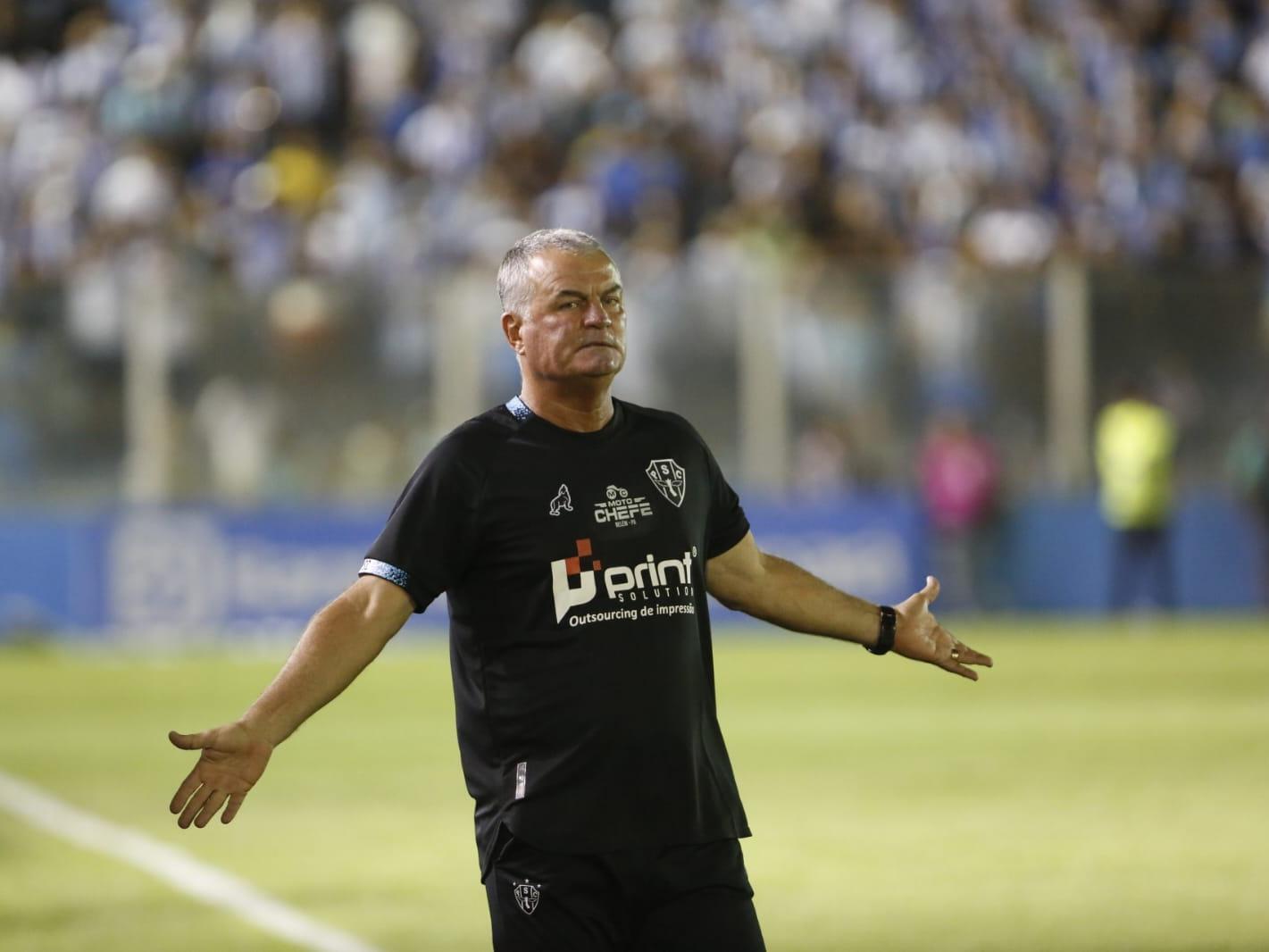 Paysandu mantém cautela sobre permanência de Mazola para 2027: 'Vamos aguardar'