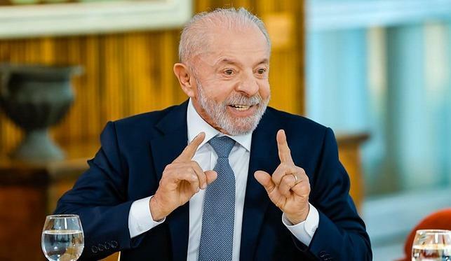 'Se me deu, já bebi', diz Lula sobre uísque que teria ganhado de Vorcaro