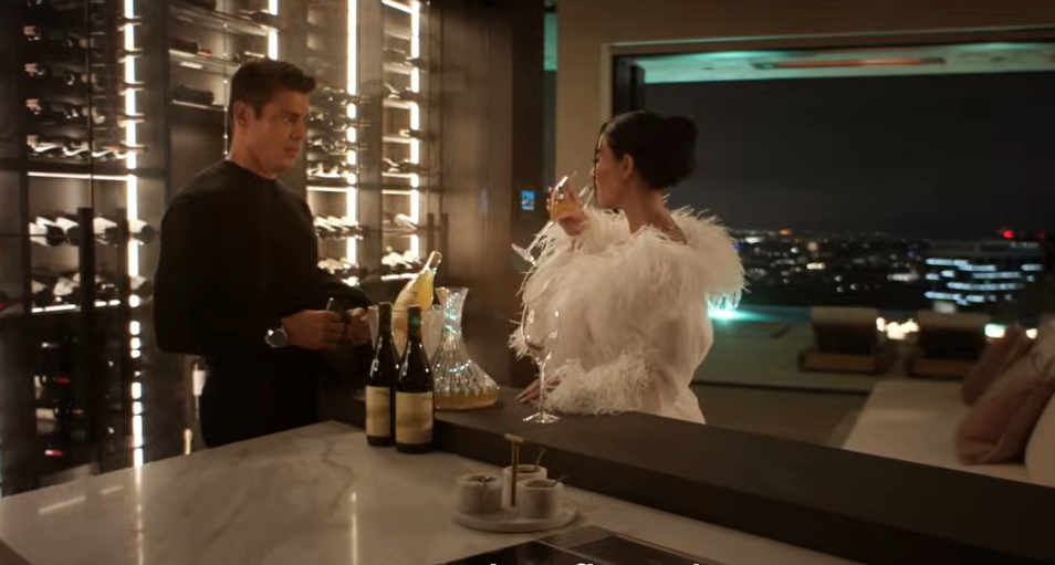 Cauã Reymond interpreta segurança de personagem de Kim Kardashian em "Tudo é Justo"