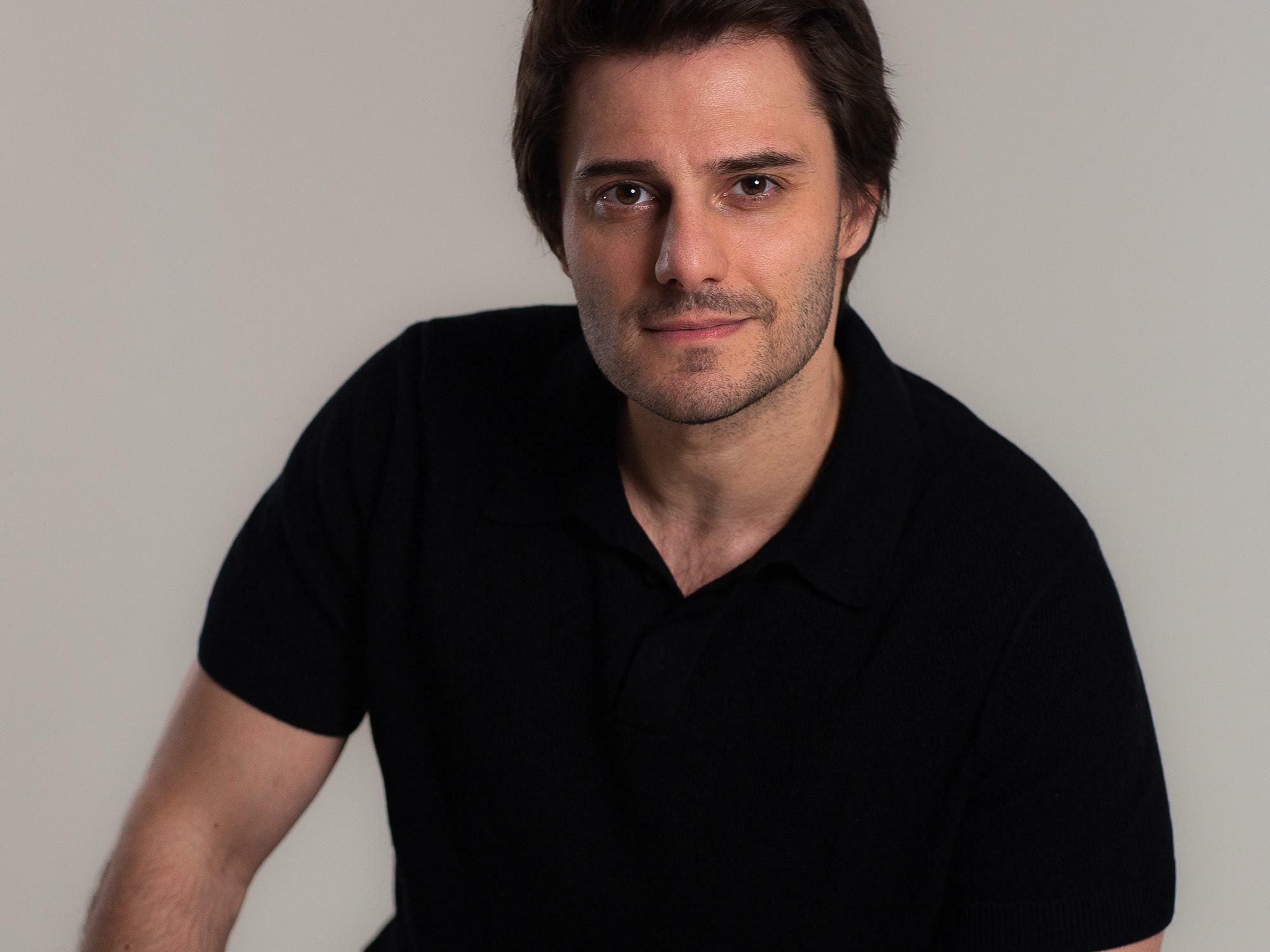 Hugo Bonèmer: agenda intensa e novos horizontes artísticos