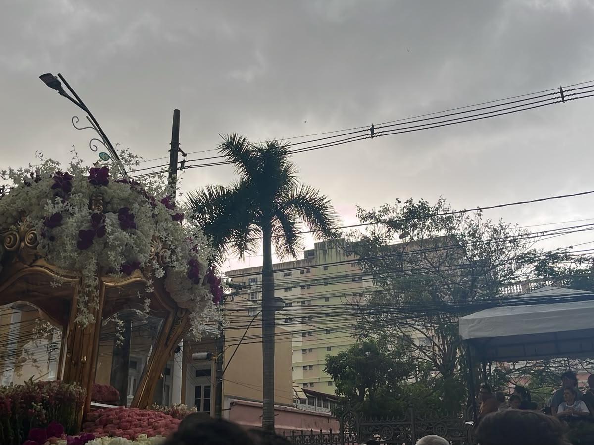 Céu começou a ficar nublado no fim da tarde