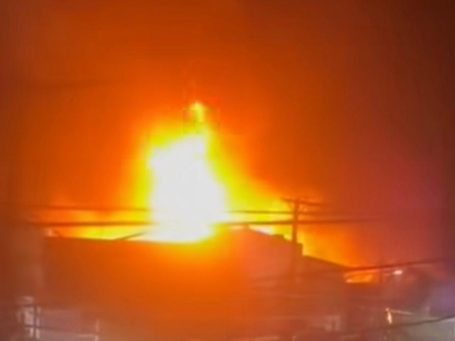 Um incêndio de grandes proporções atingiu estabelecimentos comerciais em Marabá, no sudeste do Pará