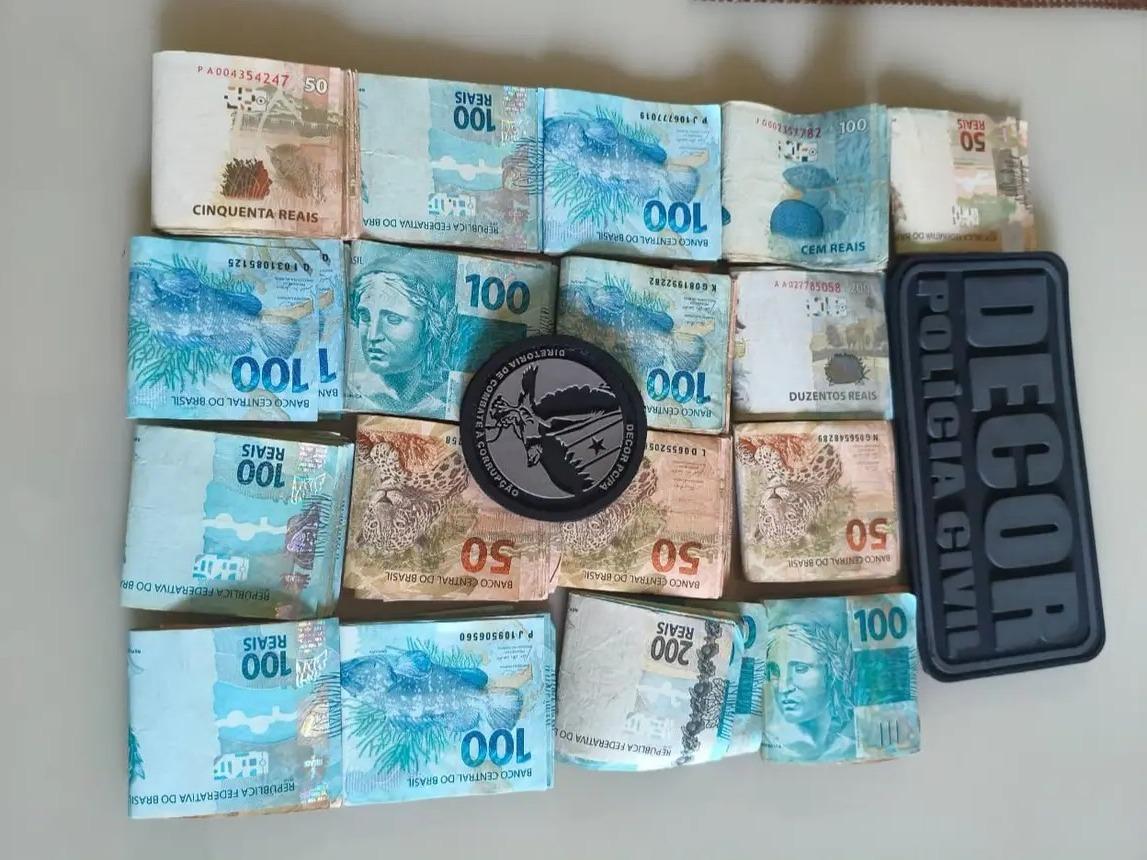 Investigação apura possíveis pagamentos e repasses financeiros relacionados à liberação de licenças e processos administrativos
