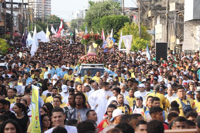 Criada em 2001, com saída da Comunidade São Brás, a Romaria da Juventude é um dos momentos mais vibrantes da quadra nazarena
