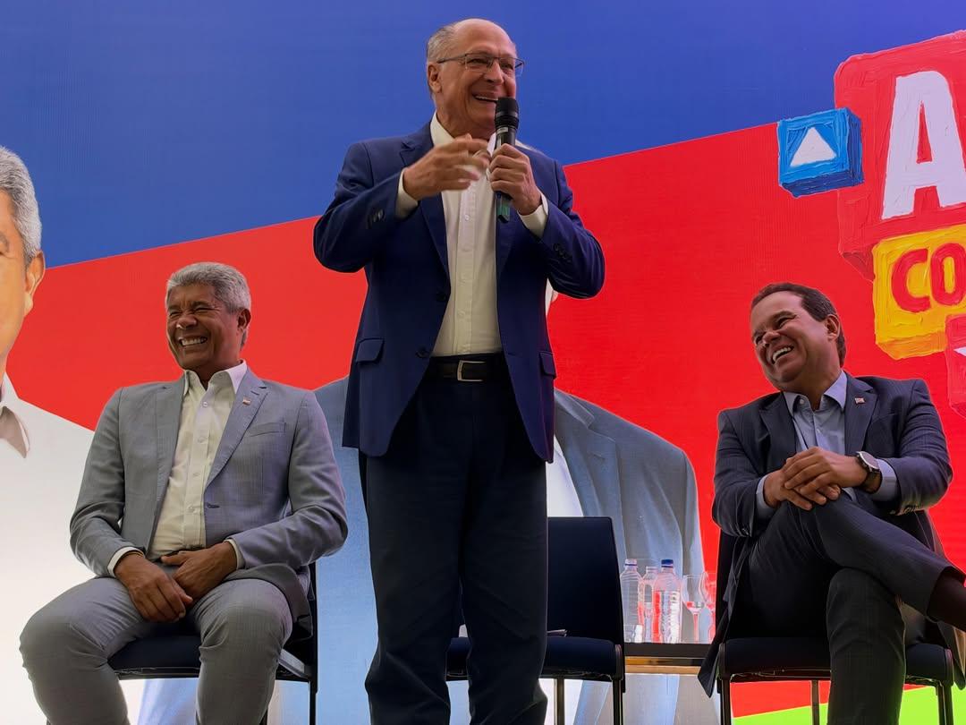 Eleitores independentes e de centro são especialmente importantes, diz Alckmin em evento em SP