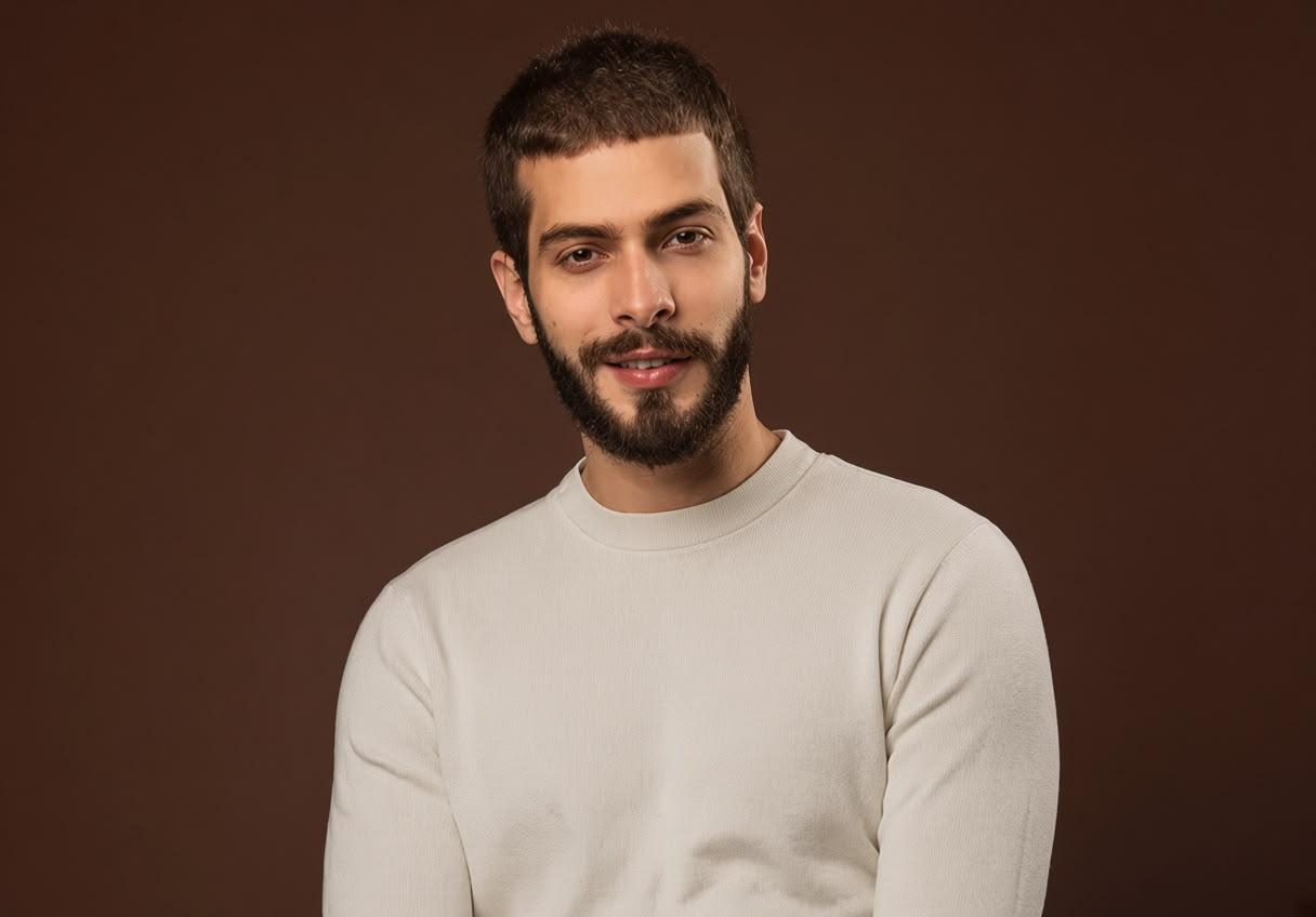 Yonn Levy vive a rotina de primeiros contatos com o elenco e profissionais envolvidos em “Avenida Brasil 2”