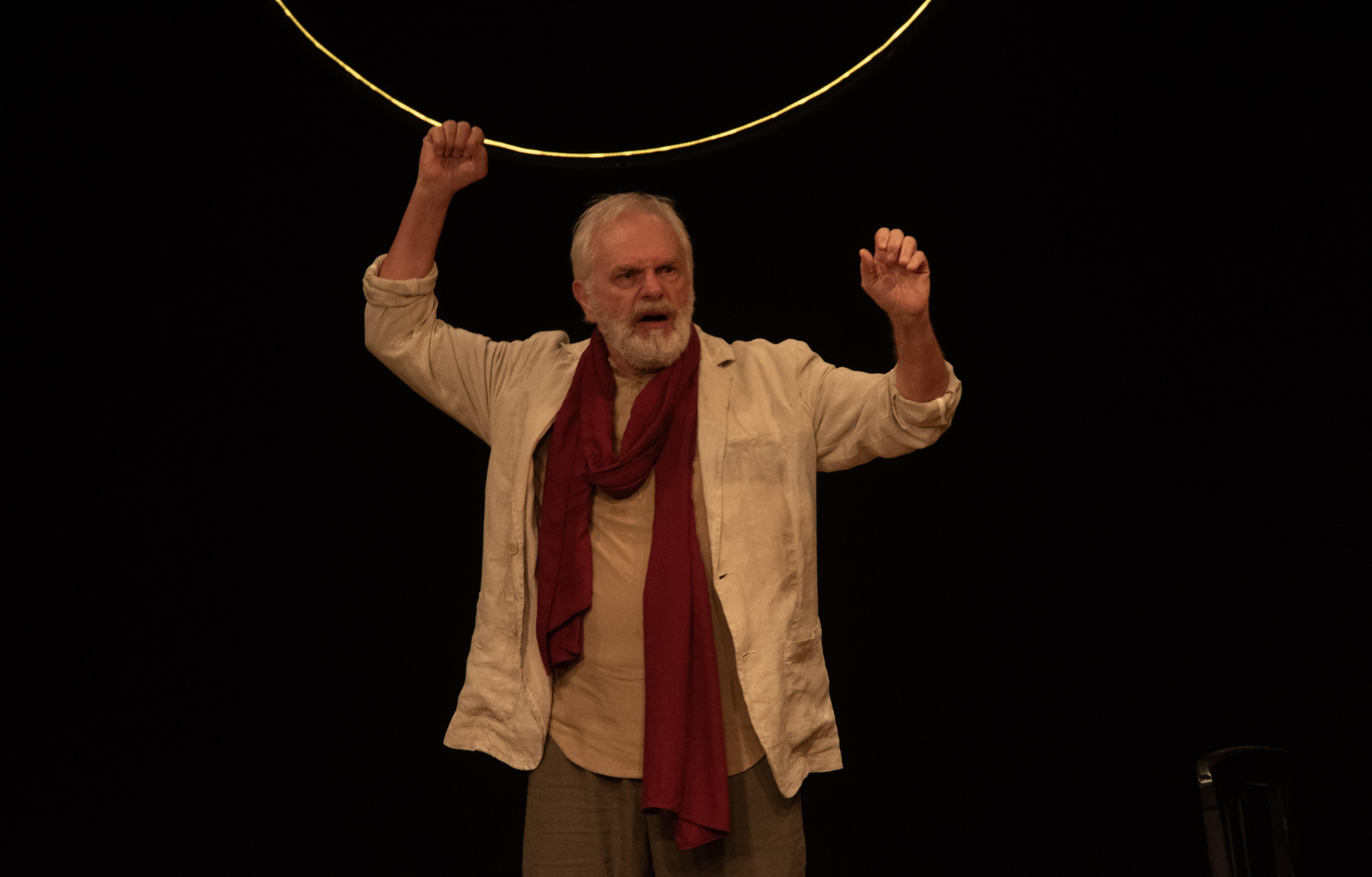 Henri Pagnoncelli, traz releitura de Saramago ao Teatro da Caixa Cultural