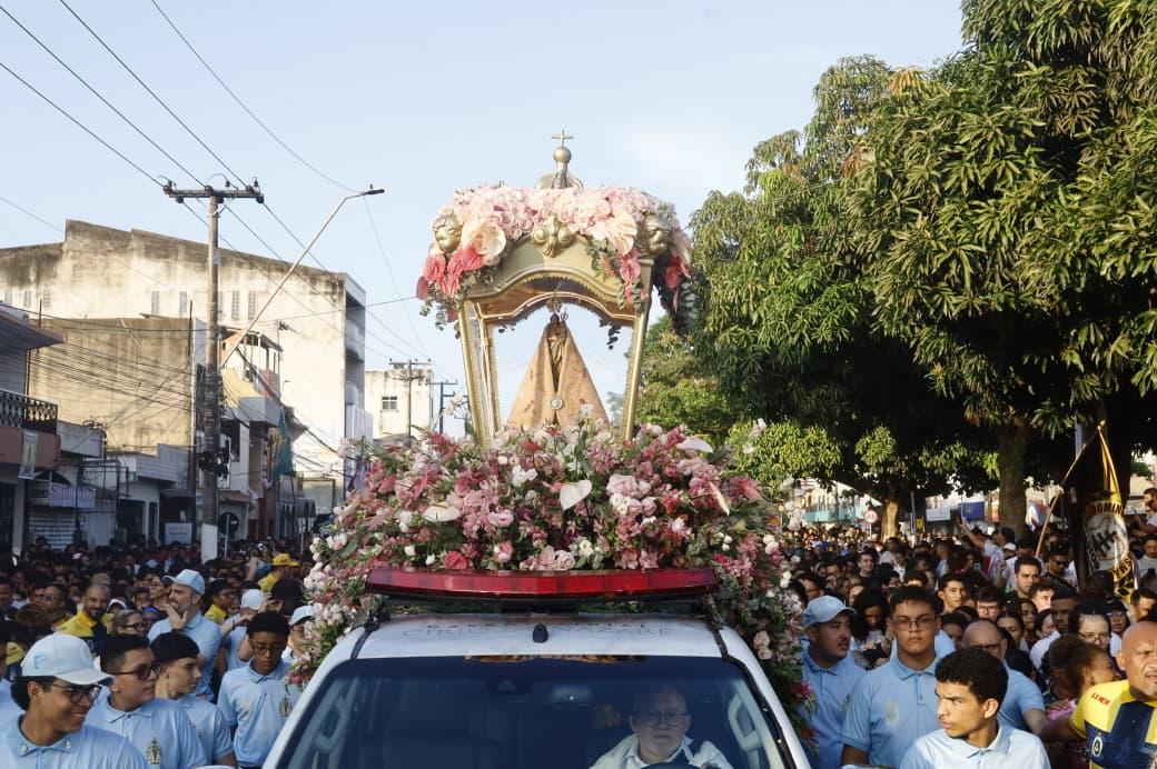 Romaria da Juventude toma Almirante Barroso rumo à Basílica Santuário de Nazaré.