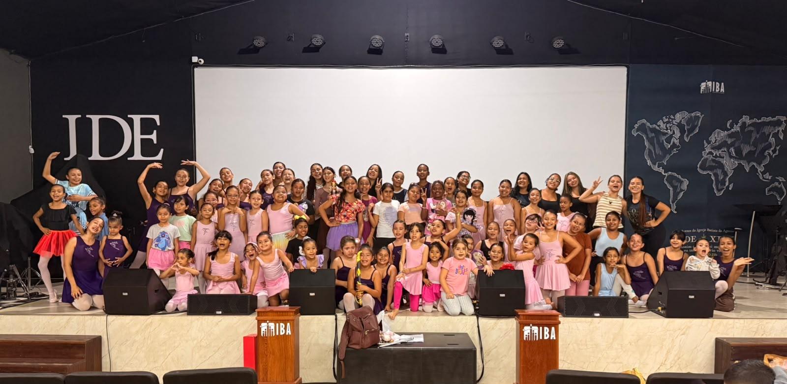 Teatro Margarida Schivasappa recebe o espetáculo "O Quebra-Nozes" com montagem do Studio de Dança Relevé