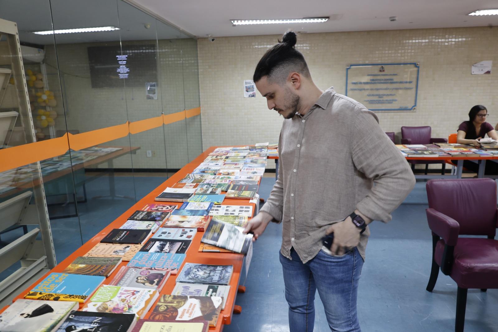 A imagem em destaque mostra Diego Barros, responsável pela programação.