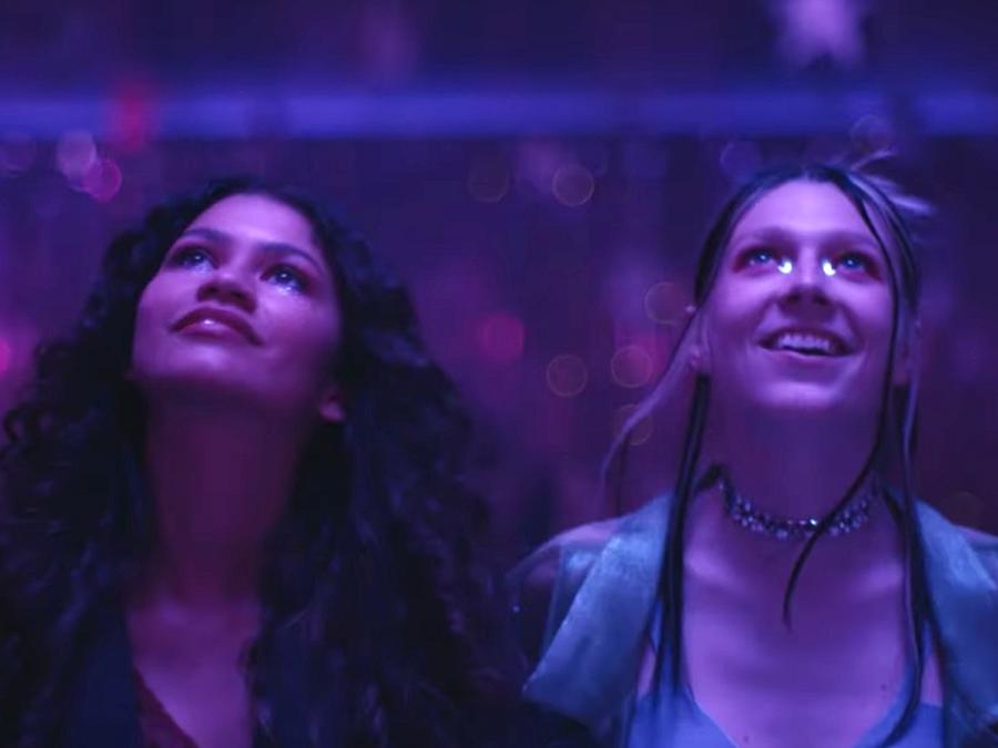Atriz de 'Euphoria' revela cirurgia de redesignação sexual