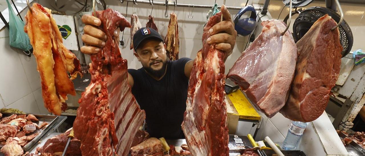 Carne no Complexo do Guamá.