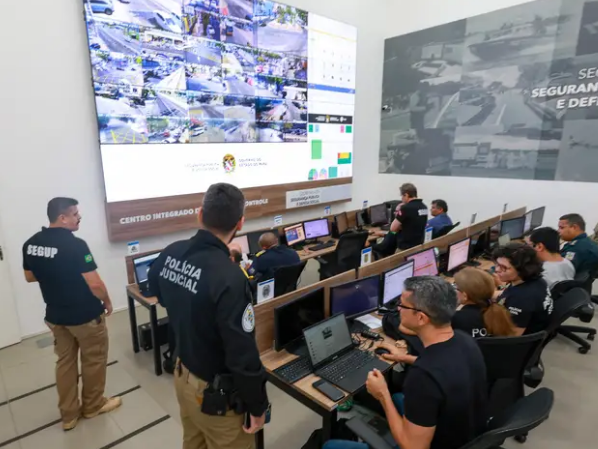 As equipes de segurança pública acompanharam a votação e a apuração dos votos neste domingo (25), por meio da Operação Eleições 2026, coordenada pela Segup