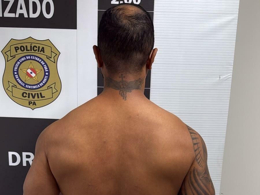 Motorista de app é preso após agredir mulher que se maquiava no carro em Belém.