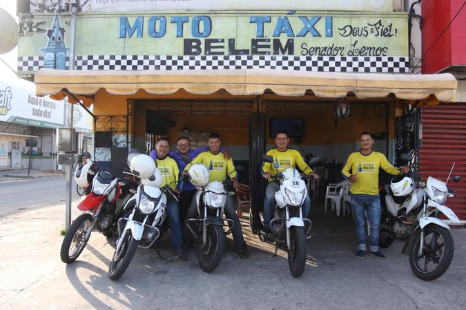Mototaxistas pagam o ISS porque a atividade de transporte remunerado de passageiros dentro de um mesmo município é classificada como uma prestação de serviço