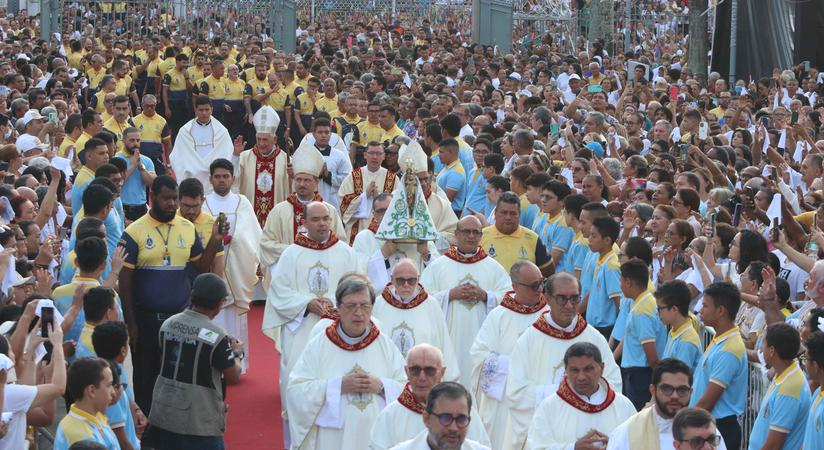 O Recírio é a 14ª procissão da festividade; durante o percurso, a Imagem Peregrina da Virgem de Nazaré será conduzida por aproximadamente 800 metros, o menor trajeto entre todas as romarias oficiais