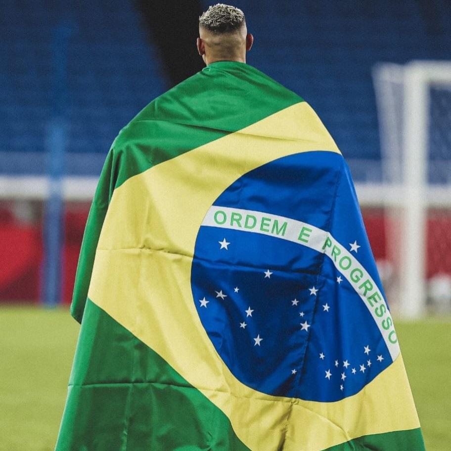 Richarlisson declara apoio a Lula