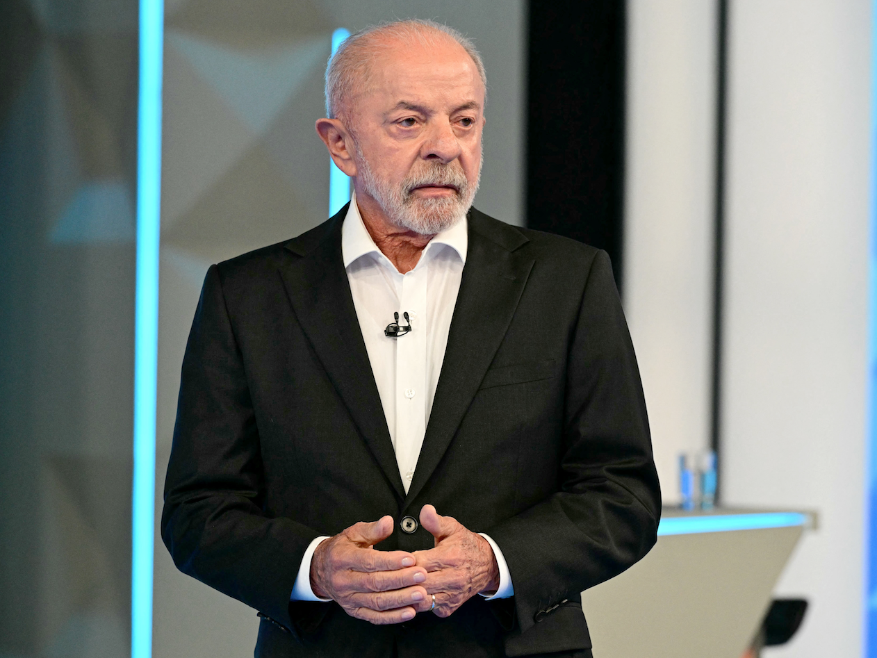 Lula: Flávio só ouviu falar de Manaus quando pai dele riu de pessoas sem oxigênio