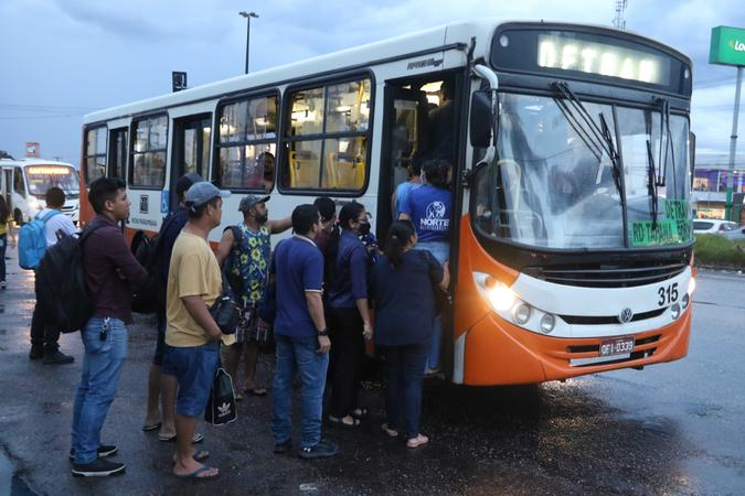 O TRE-PA determinou medidas urgentes para que eleitores consigam usar o transporte intermunicipal gratuito para votar no segundo turno das Eleições 2026, neste domingo (25)