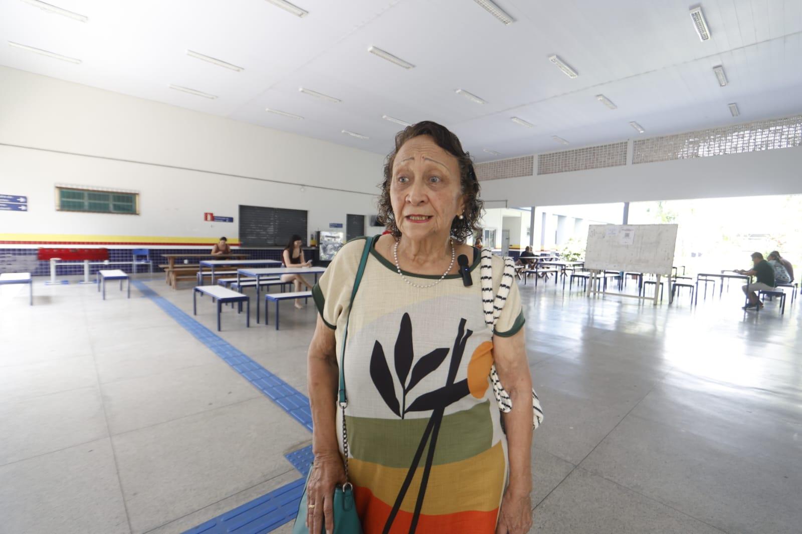 Júlia Brito, aposentada