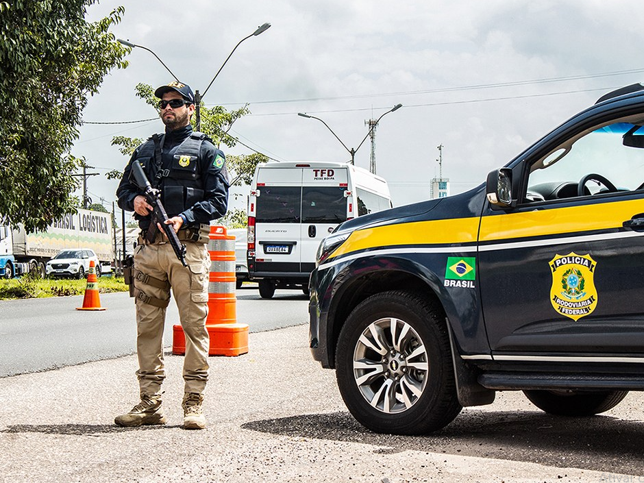 PRF reforça combate à embriaguez e excesso de velocidade no feriado de Finados.