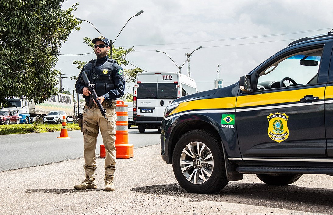 PRF reforça combate à embriaguez e excesso de velocidade no feriado de Finados.