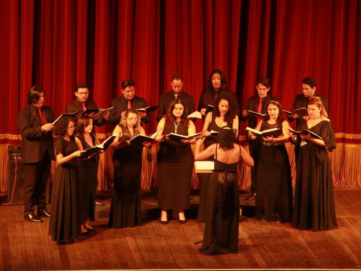 Coro Carlos Gomes