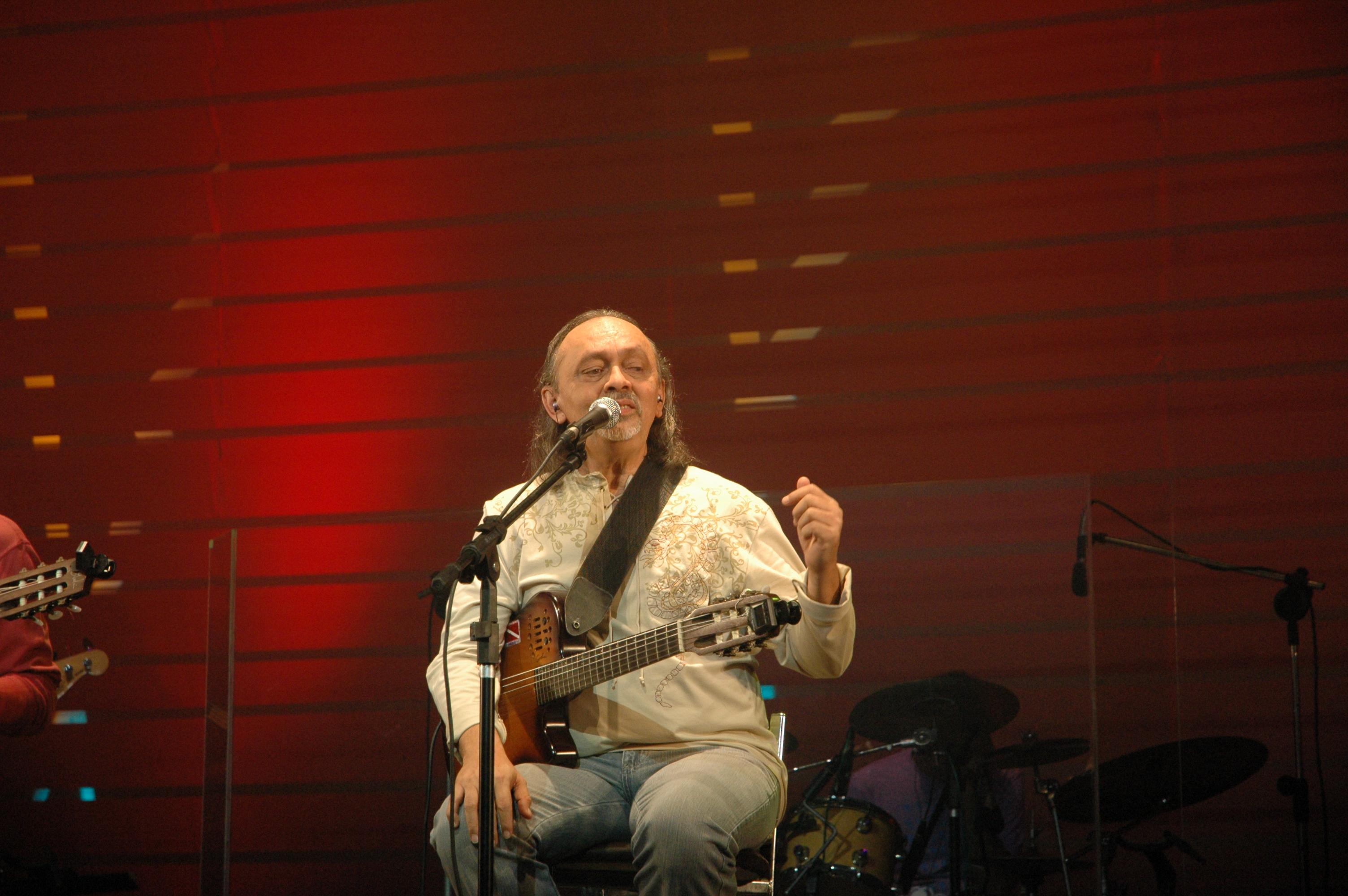 Nilson Chaves