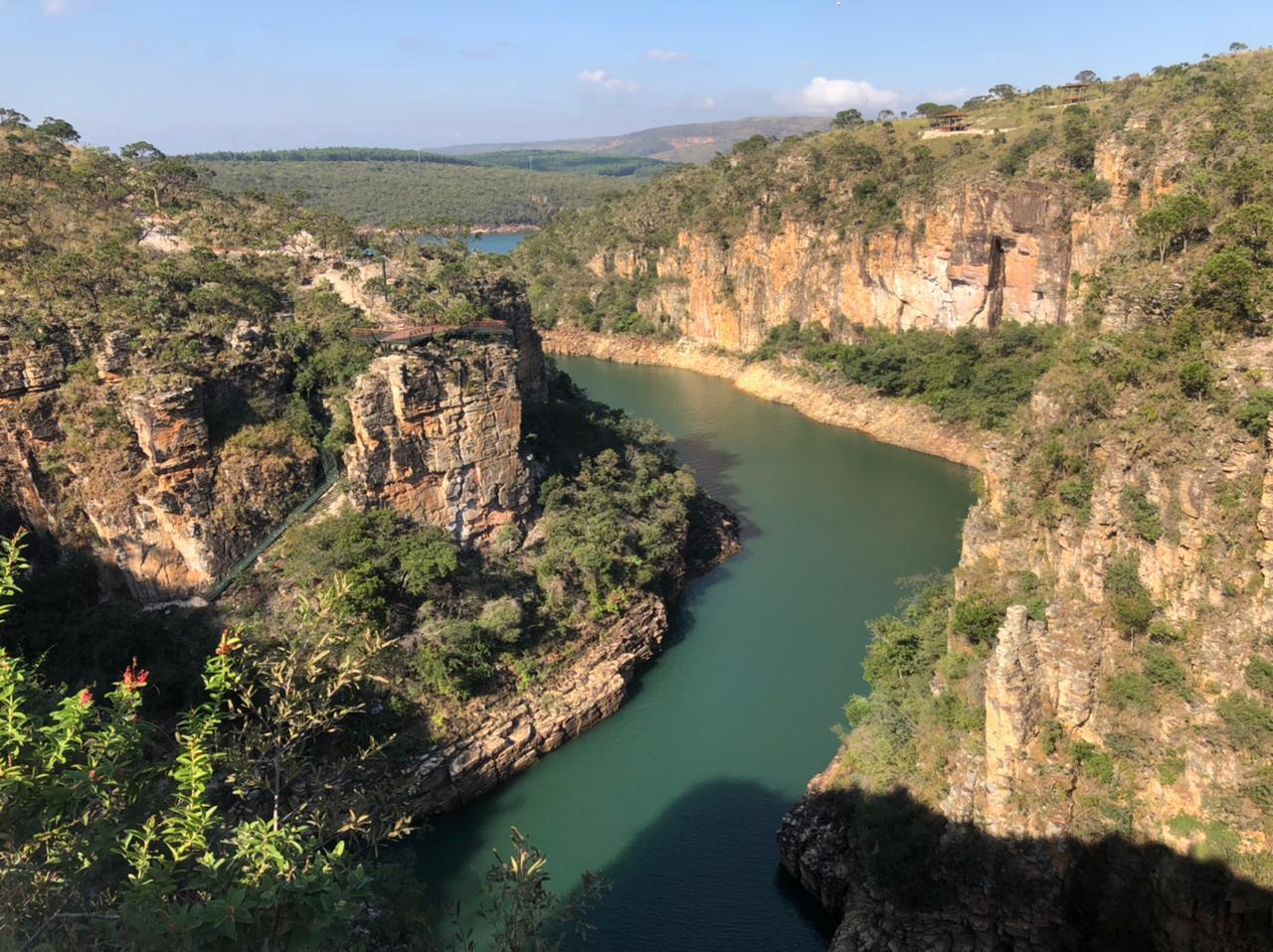 Capitólio: com mais de 1.400 km2, lago da represa de Furnas é conhecido por “mar de Minas”