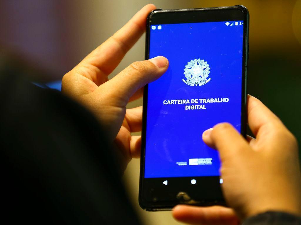 Trabalhadores podem dar entrada no benefício pela internet ou presencialmente, nas unidades do Ministério do Trabalho e Previdência